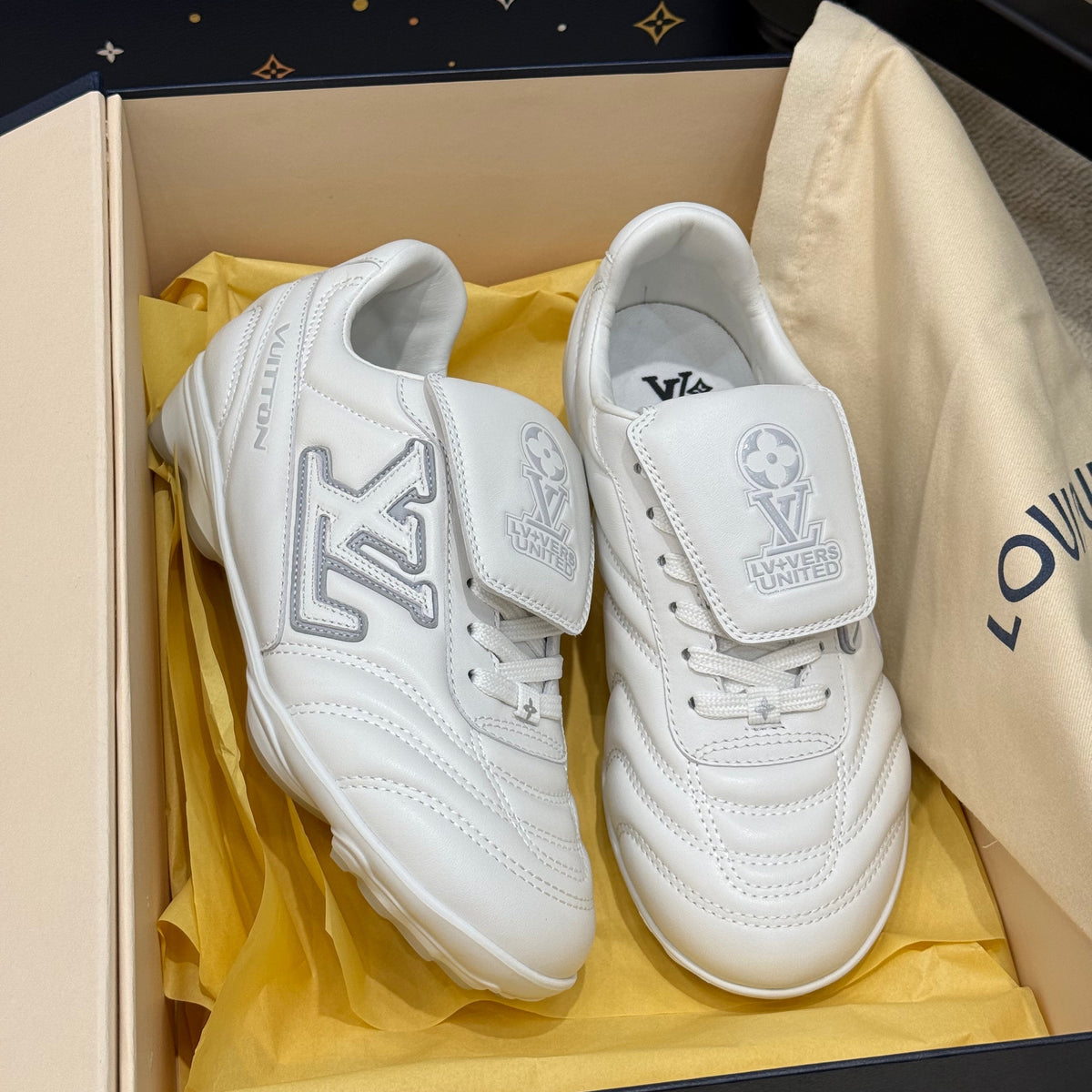 LOU FOOTPRINT SNEAKER