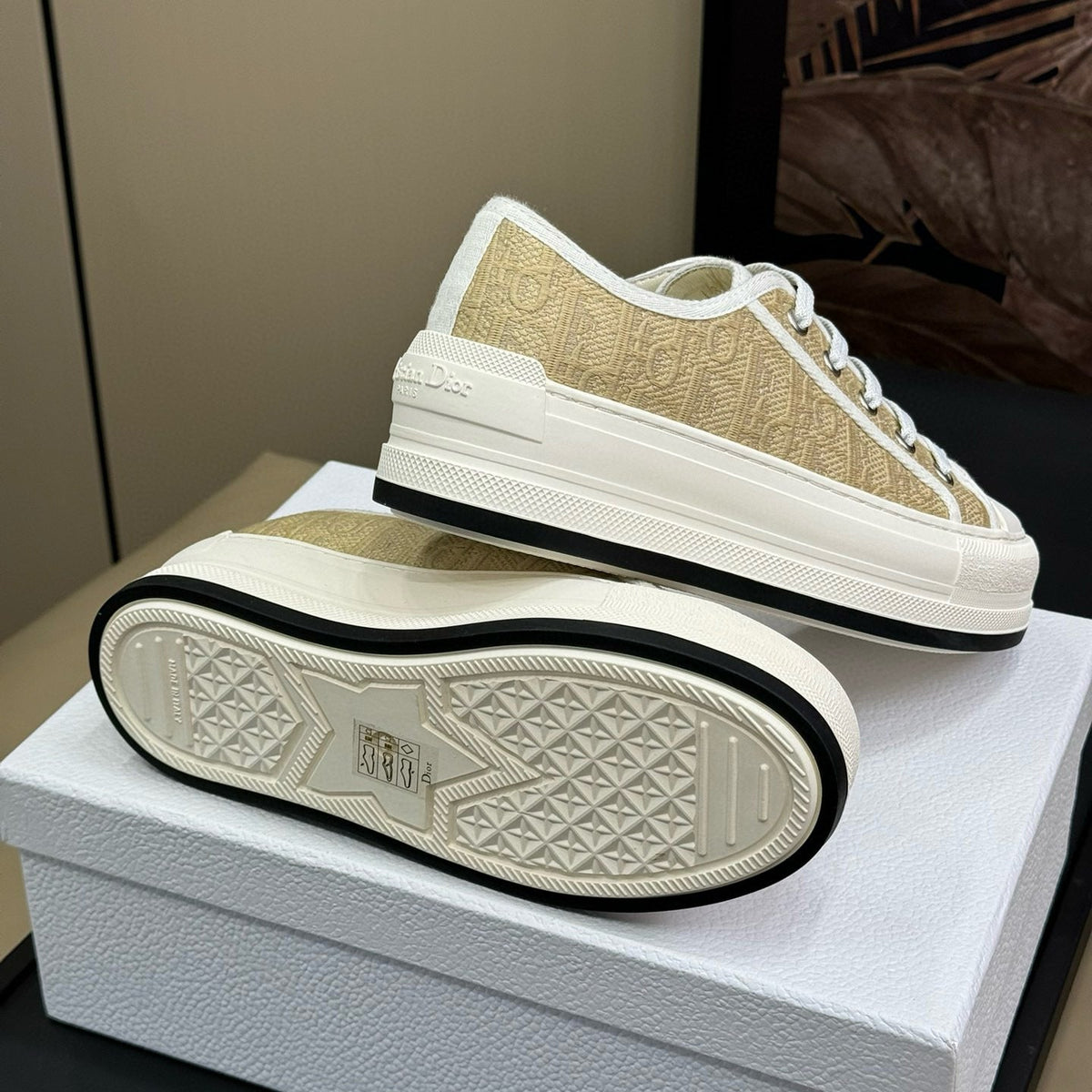 CD PLATFORM SNEAKER