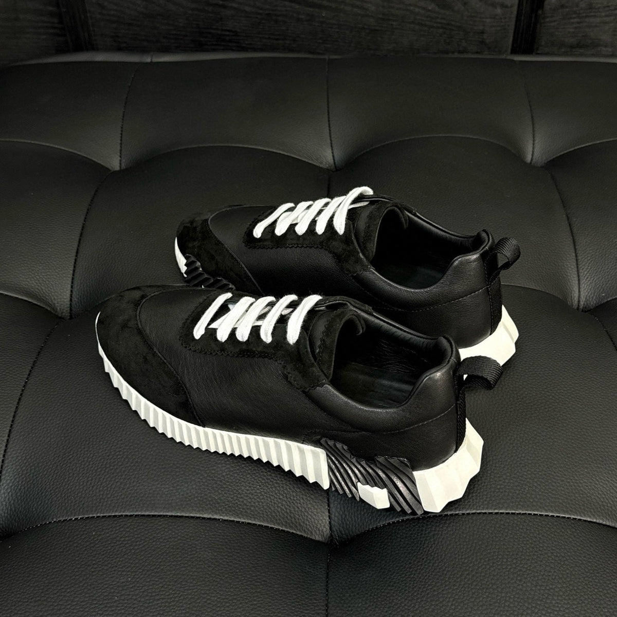 HERM BOUNCING SNEAKERS