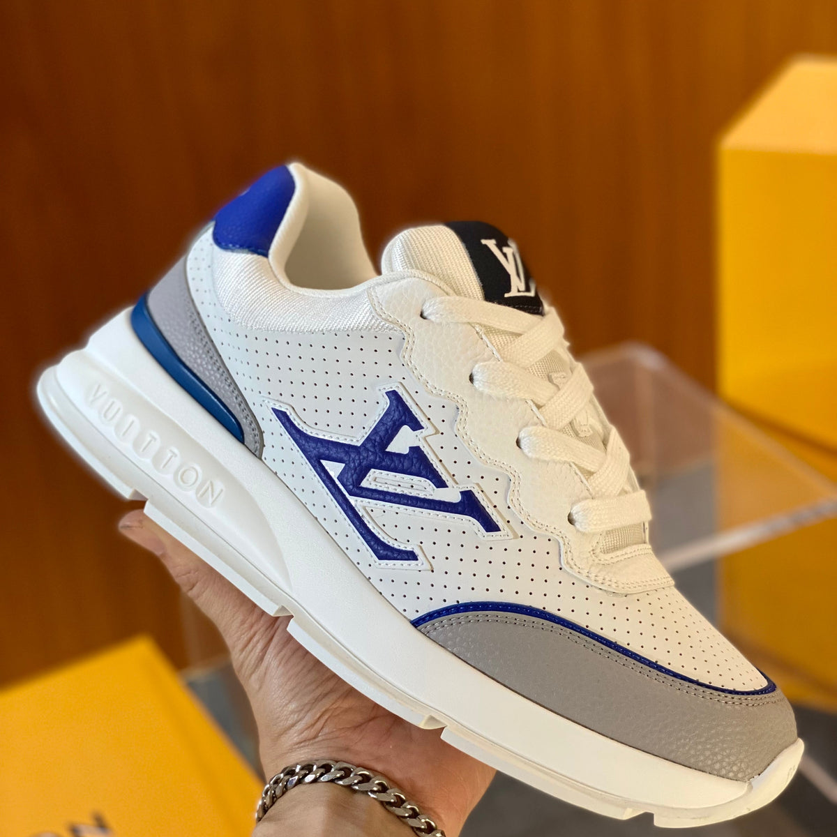 LOU CLASSIC SNEAKER