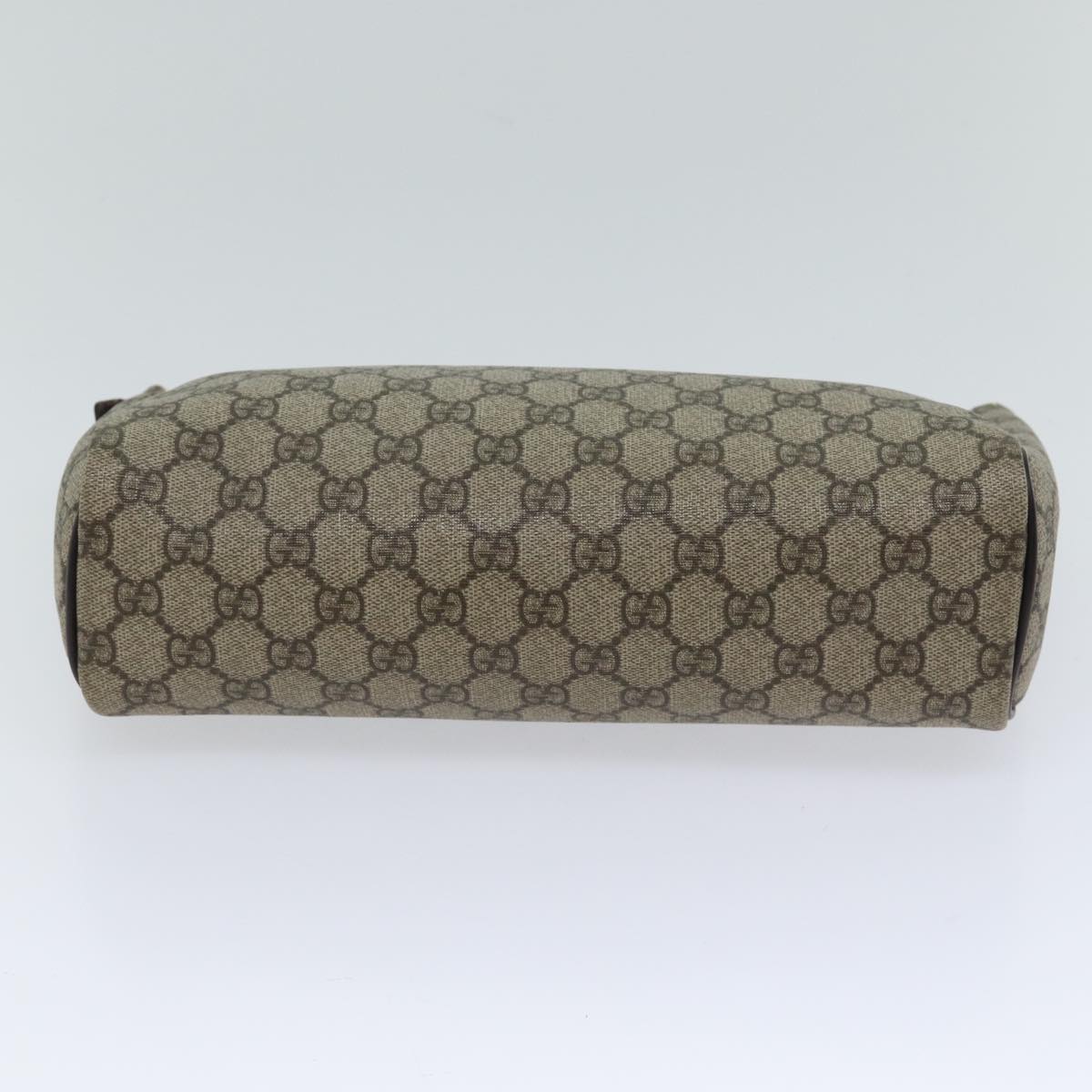 GUCCI GG Supreme Clutch Bag