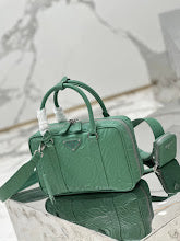 new-designer-premium-bags-nm2056