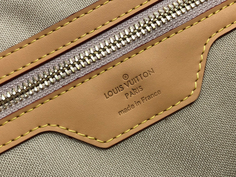 I W Fashion Lu-Vi bags - 17361