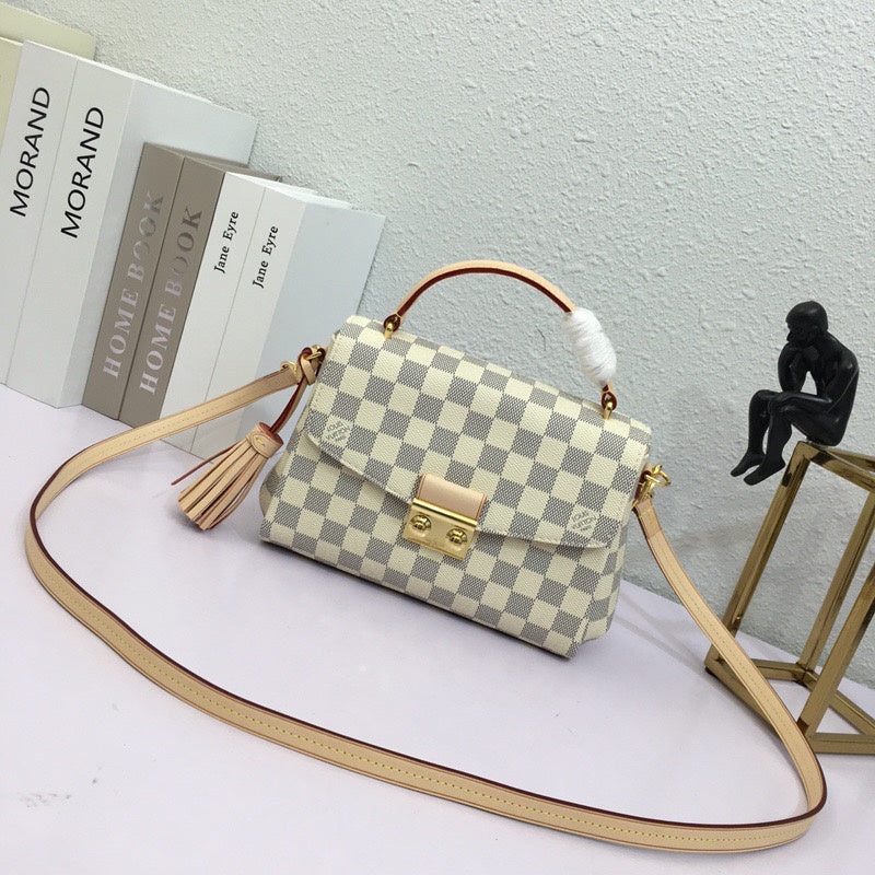 LOV2 Bags - Luxurious Bags  897