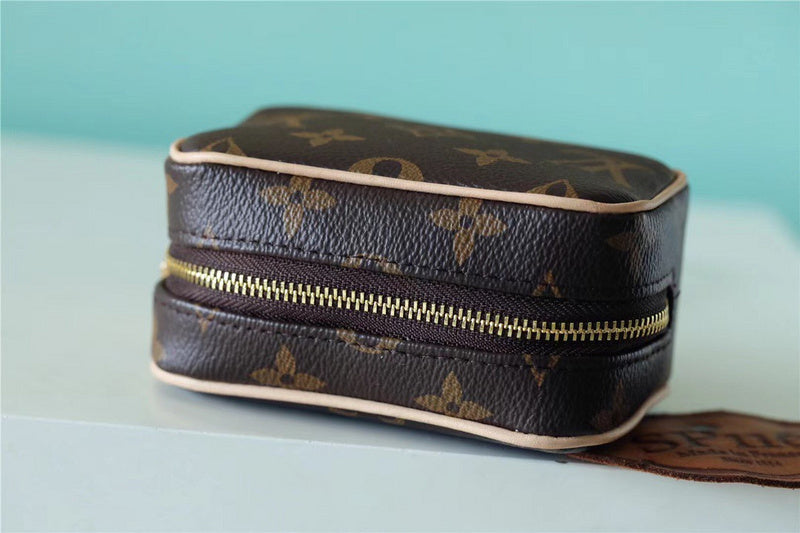 I W Fashion Lu-Vi bags - 8858