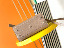 new-luxury-designer-bags-nm3520