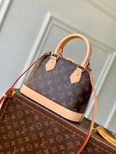 new-luxury-designer-bags-nm1650