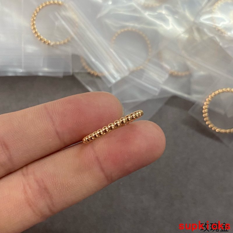 Van Cleef & Arples Jewelry