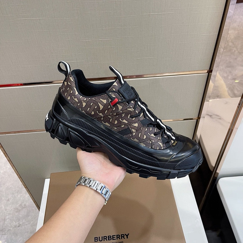 Burberry Luxury Shoes