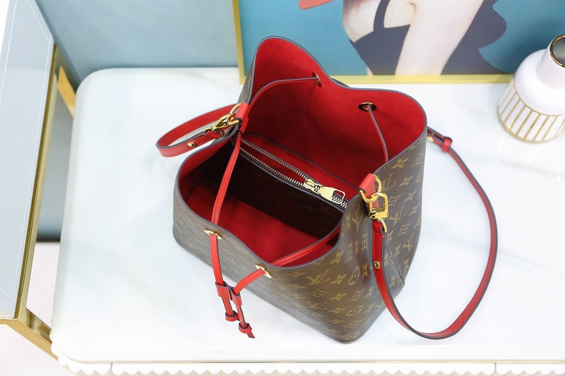 LOV2 Bags - Luxurious Bags  2688