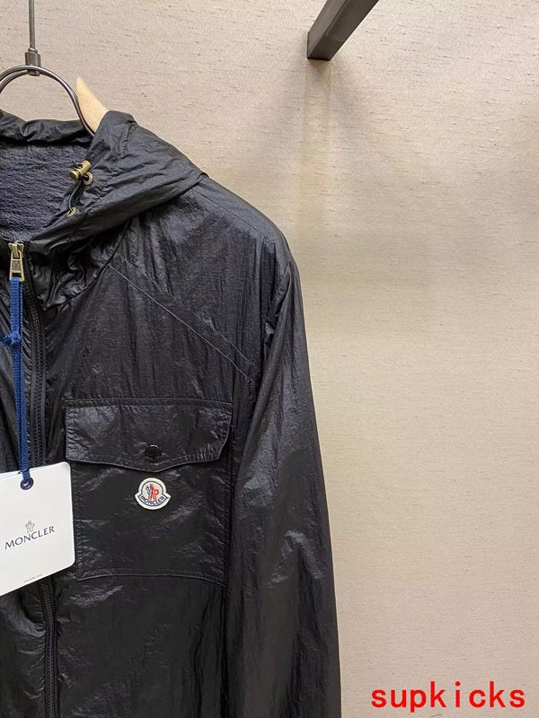 Moncler Luxury Cloth
