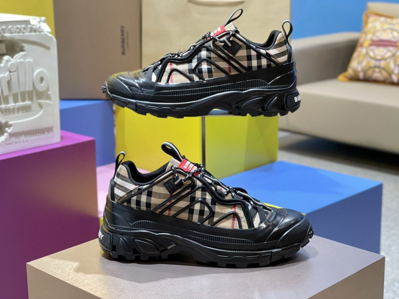 Burberry Luxury Shoes
