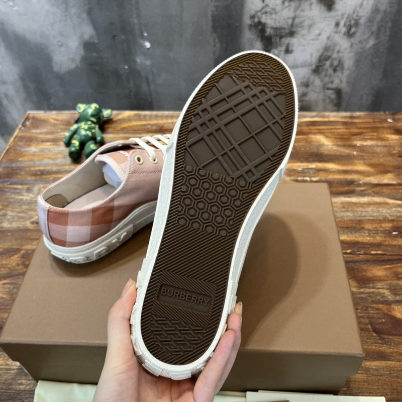 Burberry Luxury Shoes
