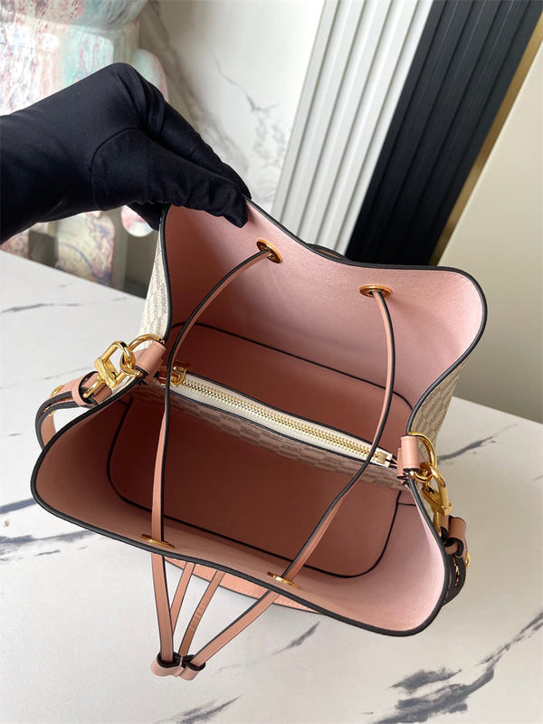 PHA - LOV Bags - 306