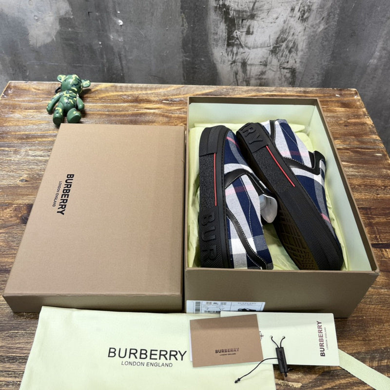 Burberry Luxury Shoes