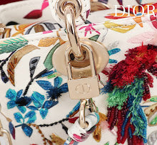 new-luxury-designer-bags-nm7420