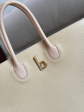 new-luxury-designer-bags-nm5839