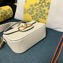 new-luxury-designer-bags-nm2910