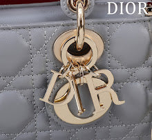 new-luxury-designer-bags-nm7367