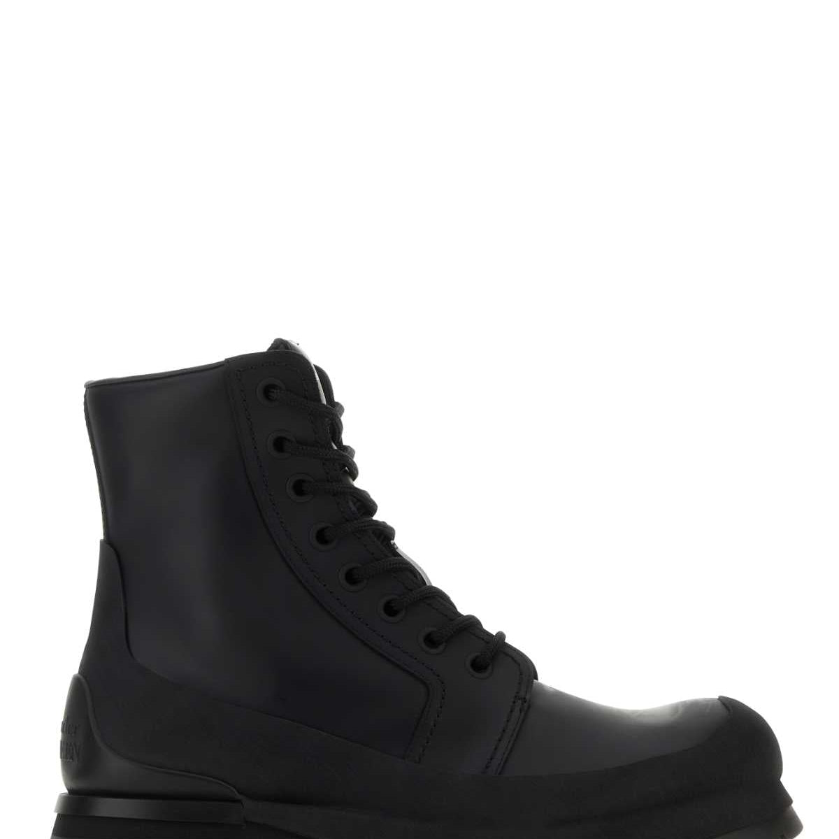 Alexander Mcqueen Men Black Leather Wander Ankle Boots