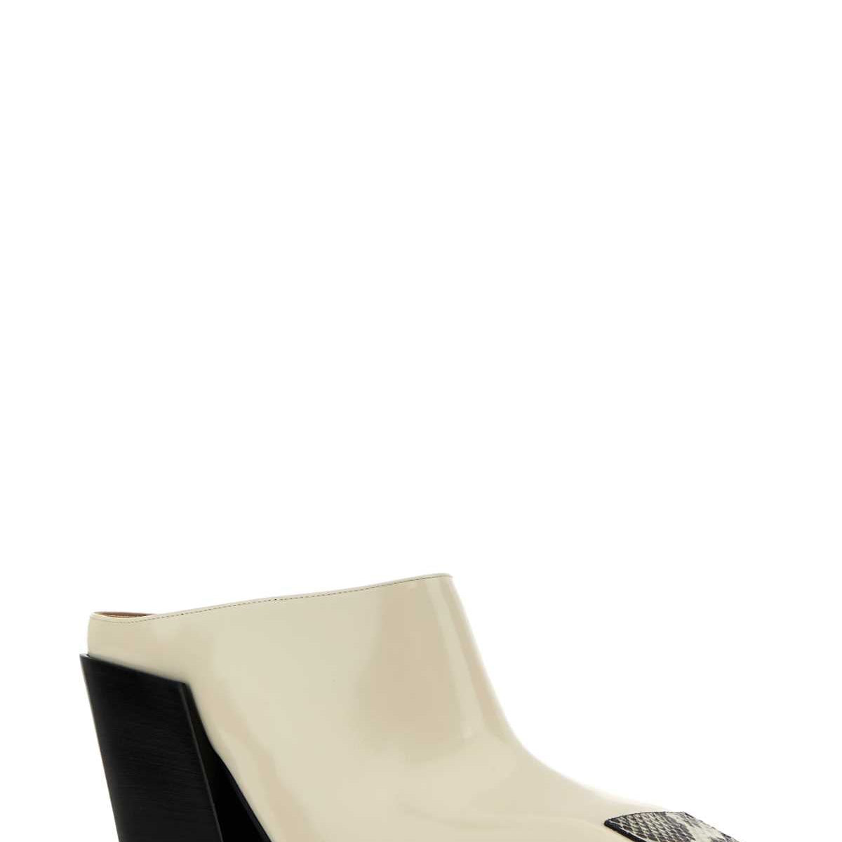 Bottega Veneta Women Ivory Leather Ventura Mules
