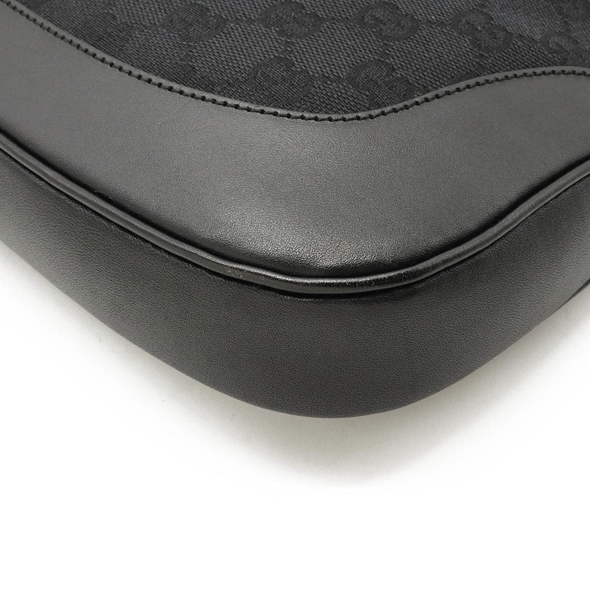 Gucci GG Canvas Jackie Line Shoulder Bag One Handbag Leather Black 001.3306