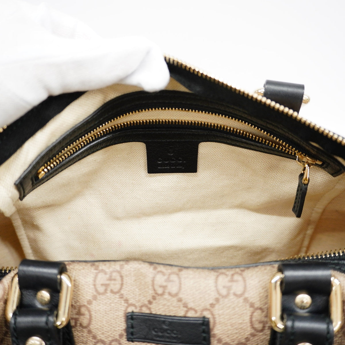 Gucci Handbag 195451 Women's GG Supreme Handbag Beige
