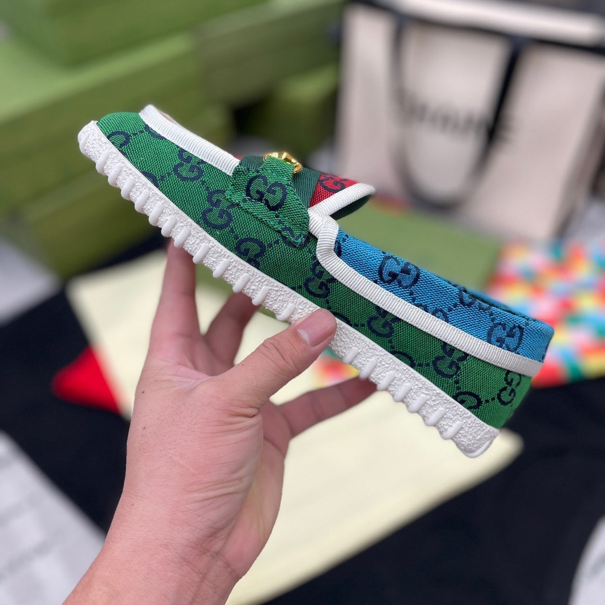 SE561  Size 4-9