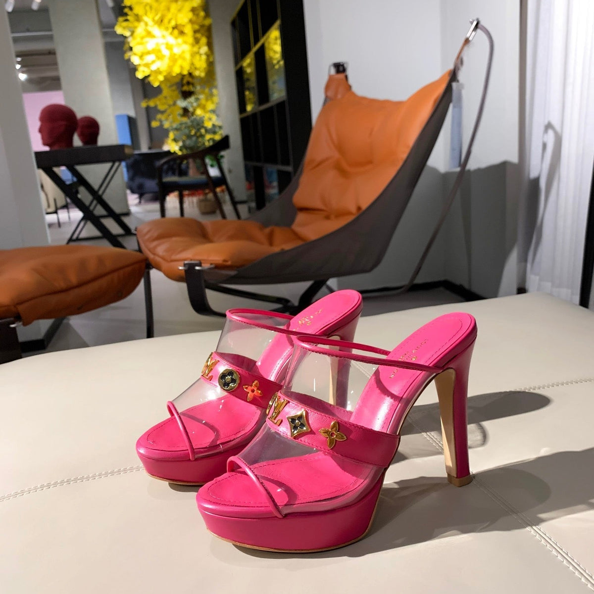SE569 Size 4-11  Heels:10cm Material: Cowhide  Lining: Sheep skin Sole: Italian leather