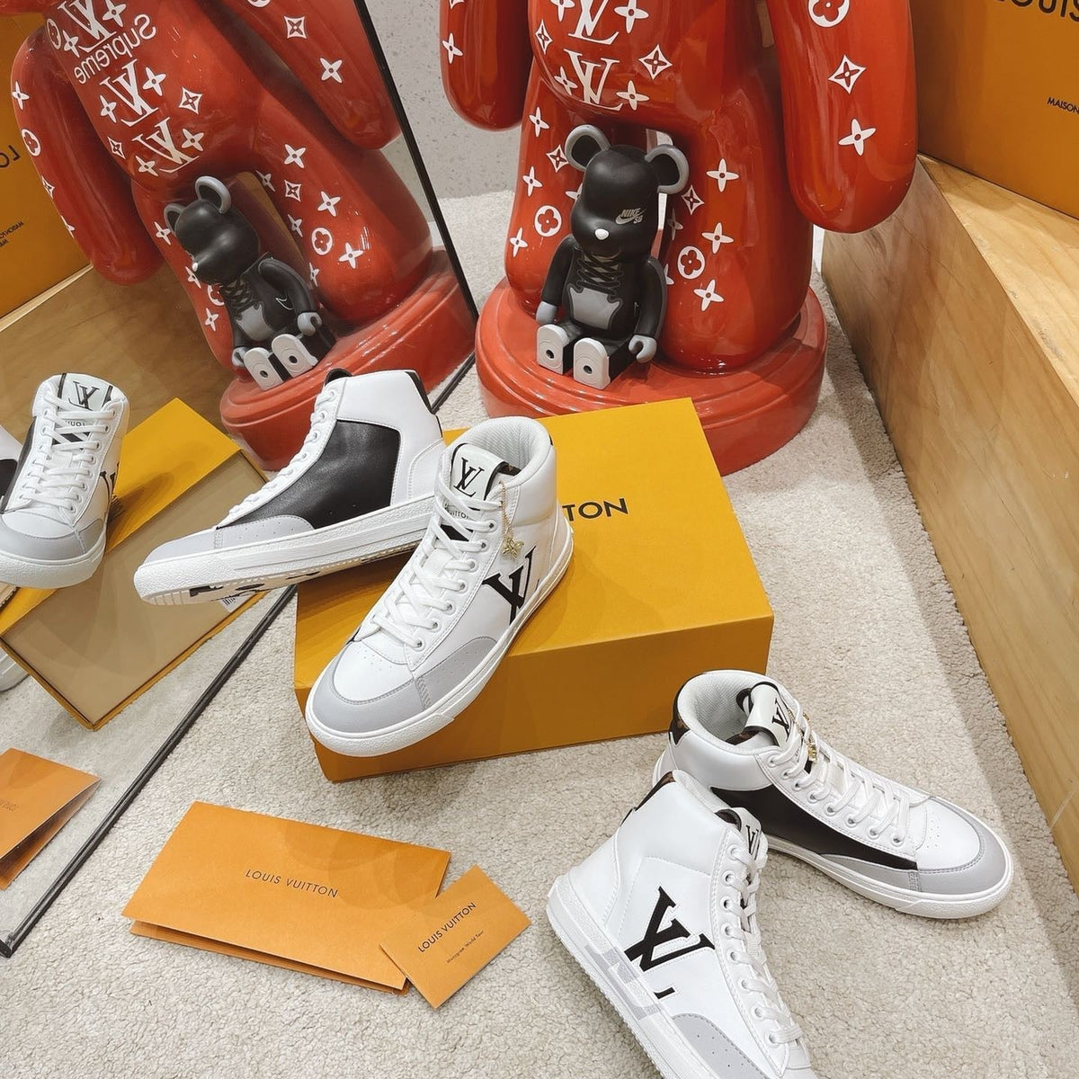 SE618  Men's Size 6-10   Women's Size 4-9