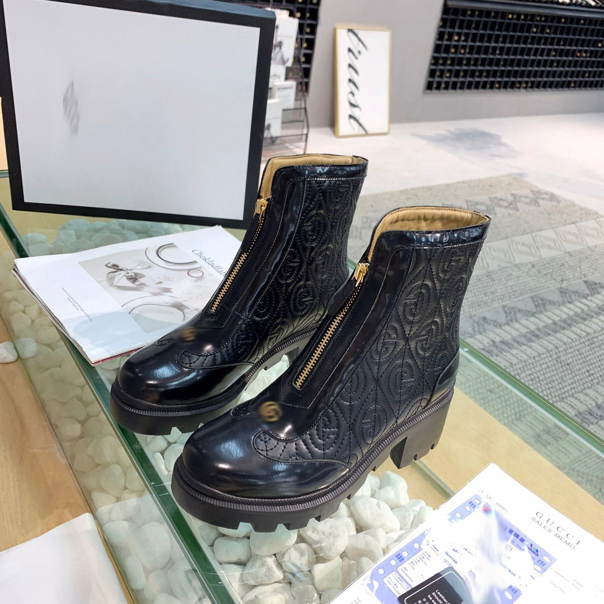 SE623 Size 4-11  Heels:6cm Material: Cowhide  Lining: Cowhide Sole: Rubber
