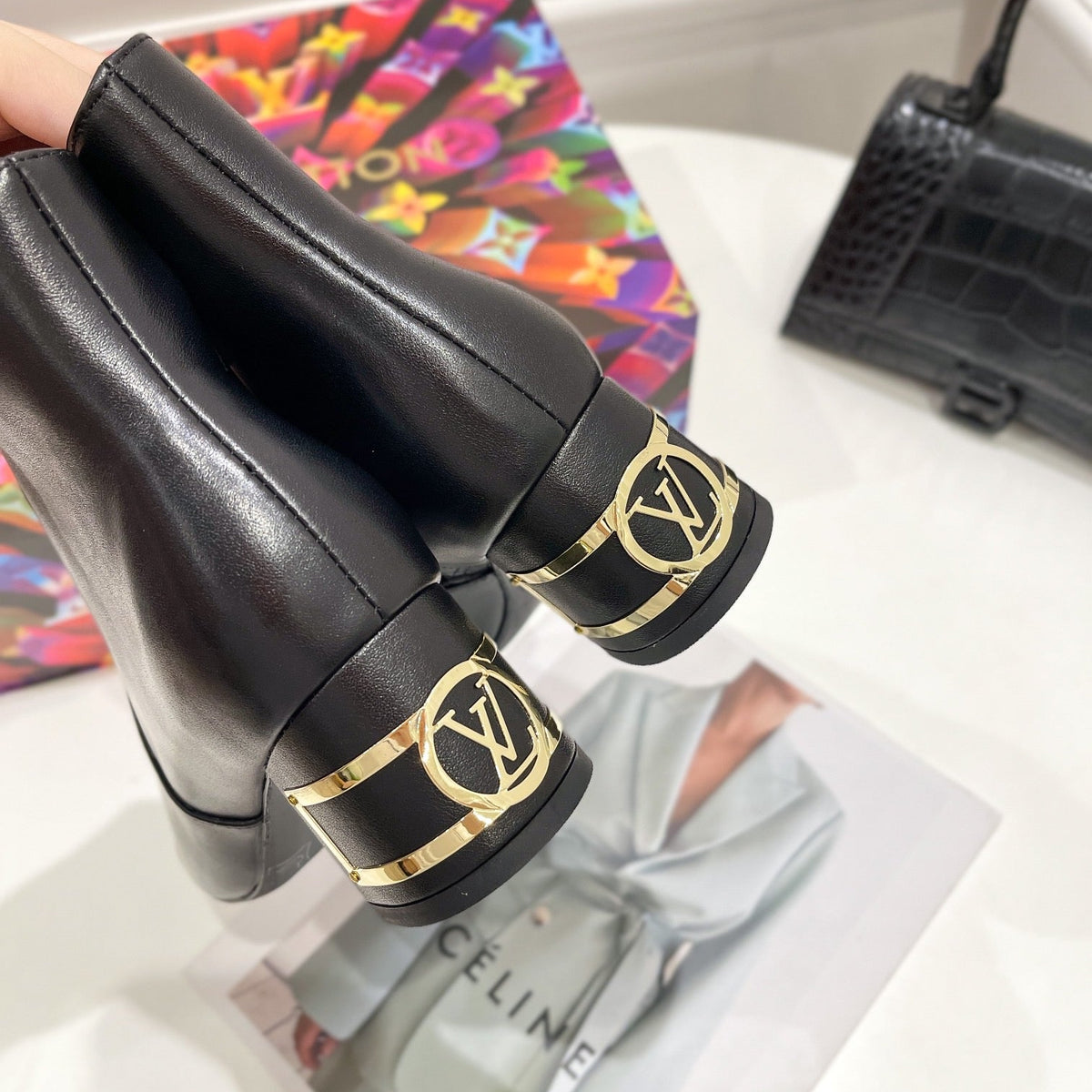 SE669  Size 4-9   Heels:5cm Material: Cowhide  Lining: Sheep skin Sole: Italian leather