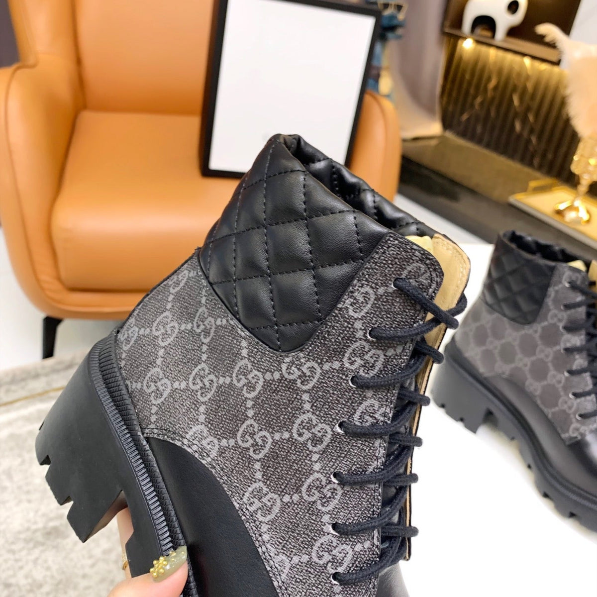 SE675  Size 4-11   Heels:6cm Material: Cowhide  Lining: Cowhide Sole: Rubber
