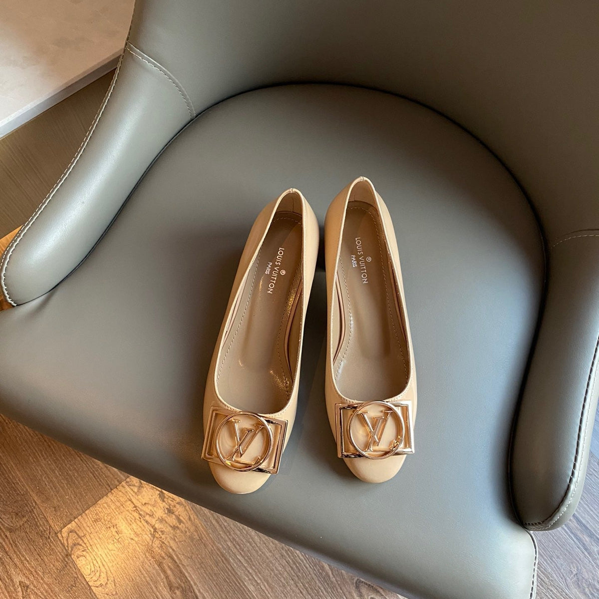 SE791  Size5-10   Material: Cowhide  Lining: Sheep skin Sole: Italian leather