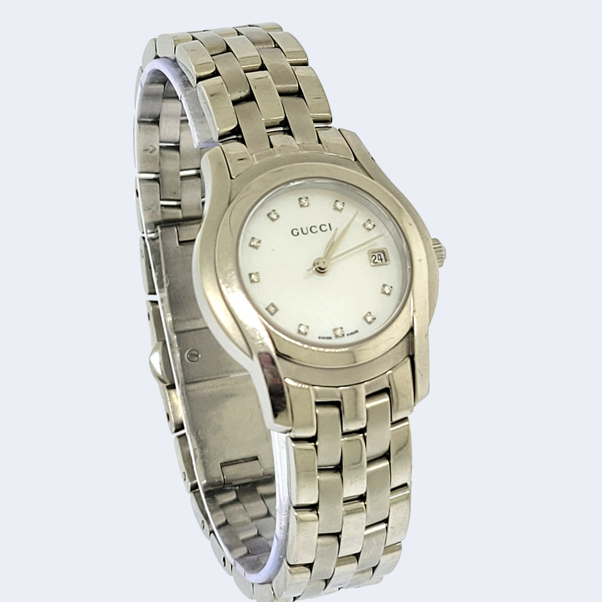 S/S Ladies Gucci watch with M.O.P and Diamond Dial