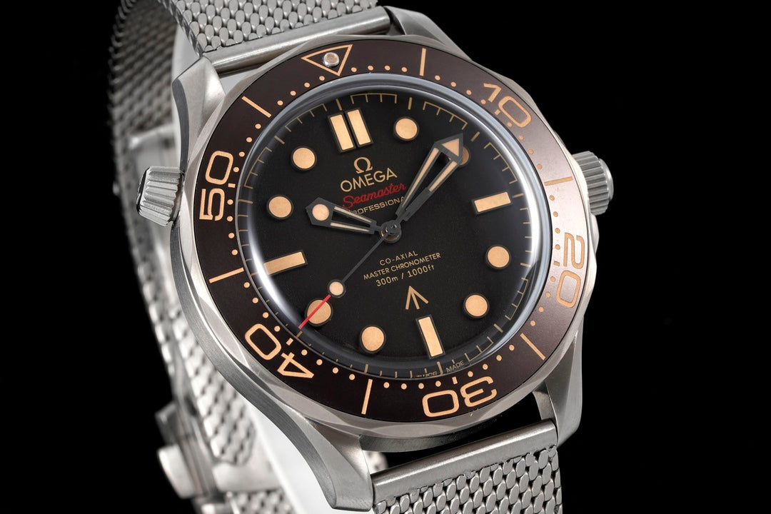 OMEGA Bond 007