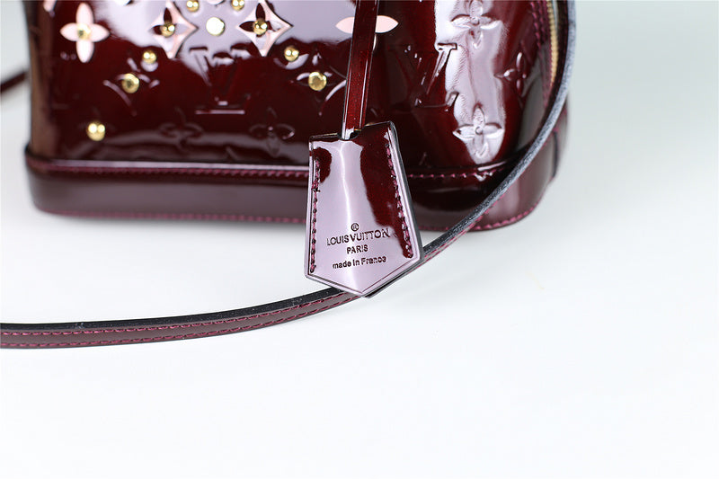I W Fashion Lu-Vi bags - 8264