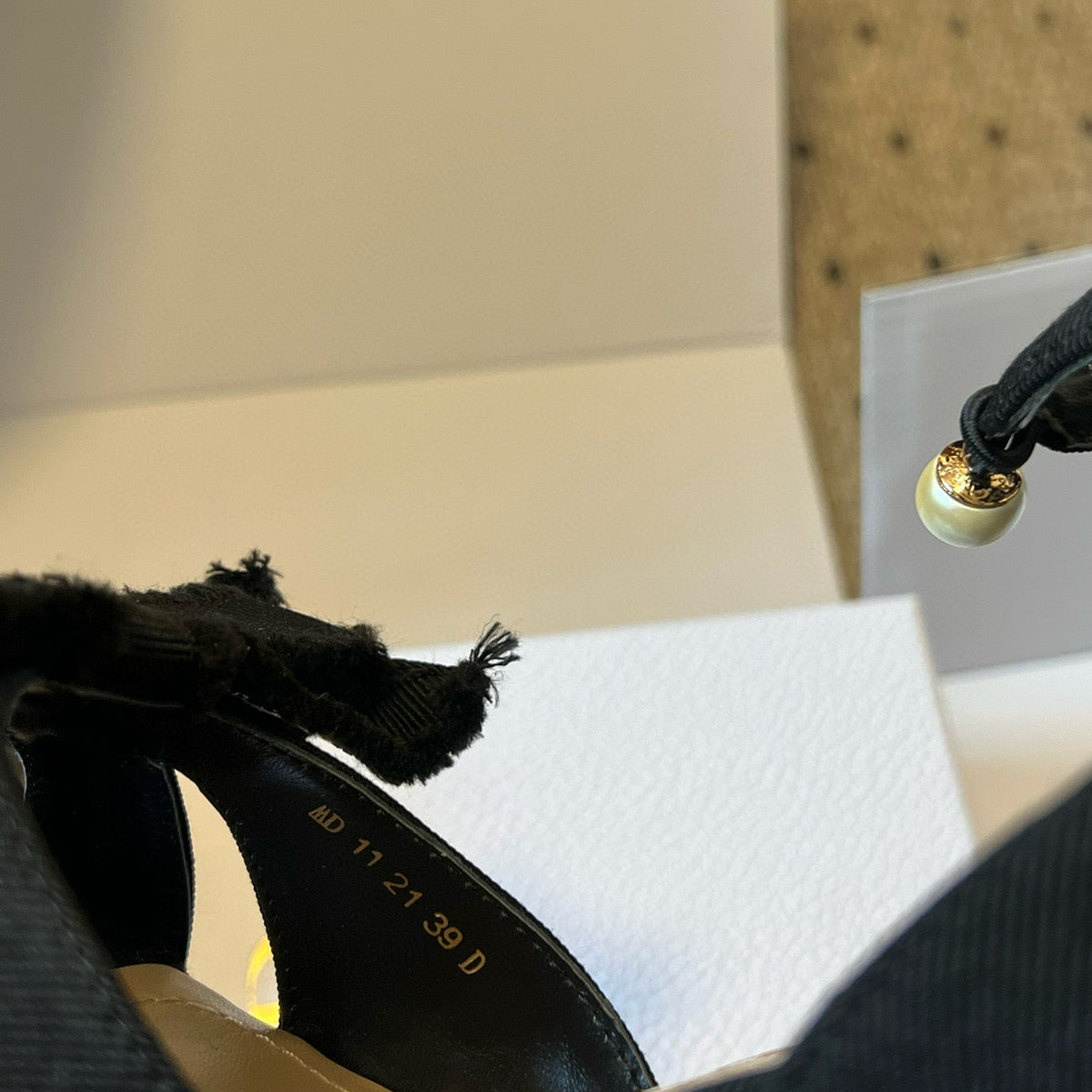 CD HEELS