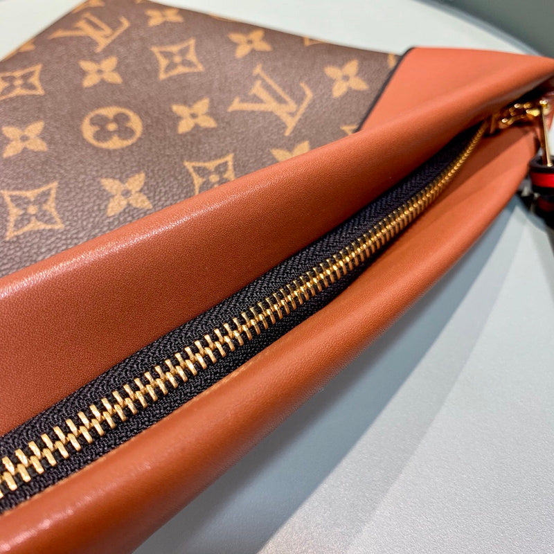 I W Fashion Lu-Vi bags - 9035