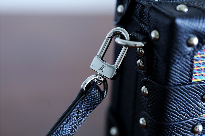 I W Fashion Lu-Vi bags - 8216