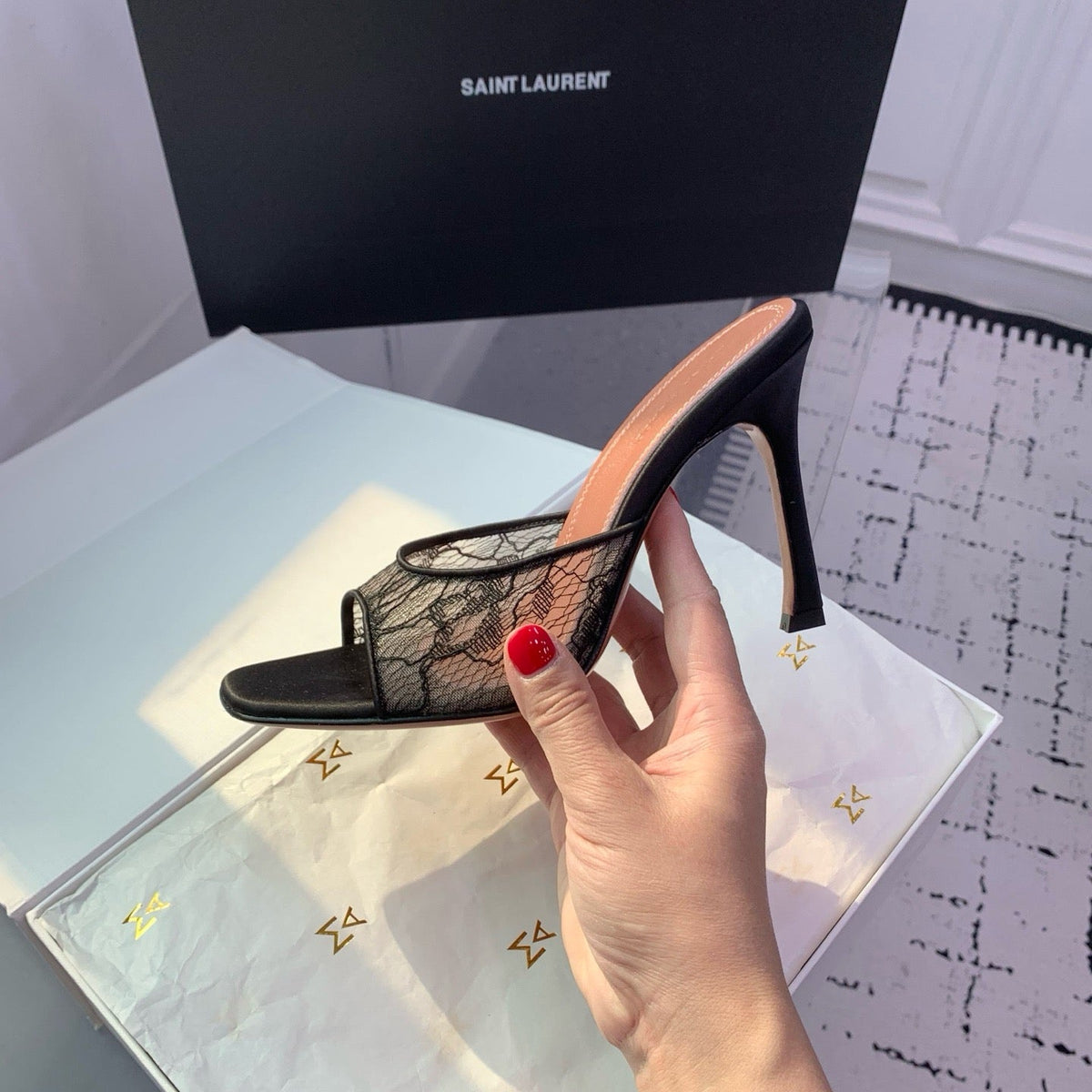 AMINA M HEELS