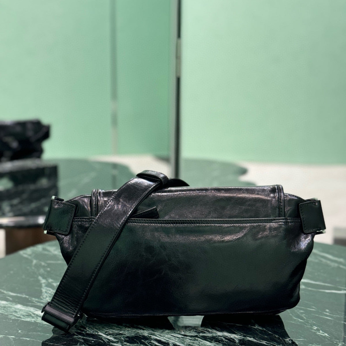 PD LEATHER SHOULDER BAG