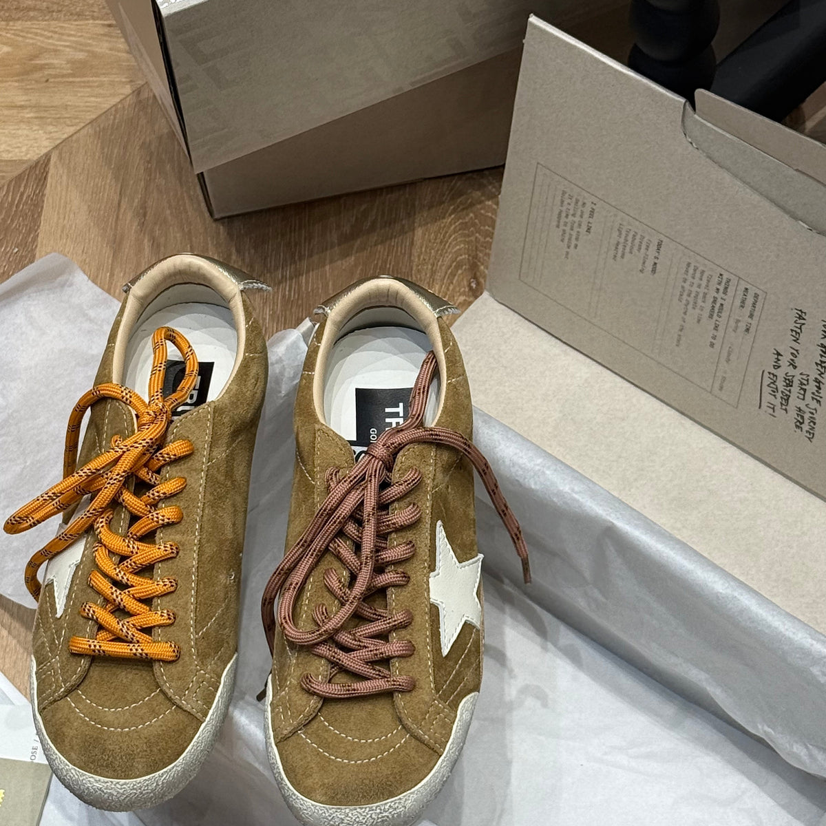 GOLDEN G TRAINERS