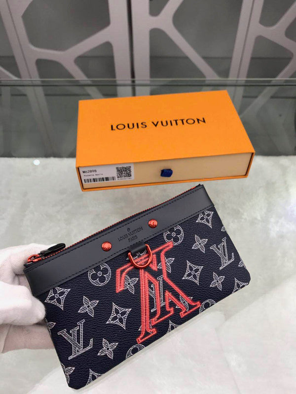 I W Fashion Lu-Vi bags - 17447