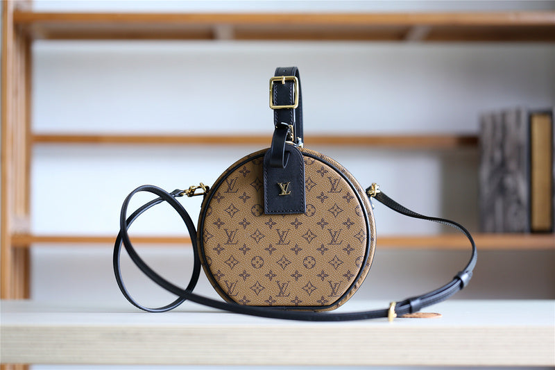 I W Fashion Lu-Vi bags - 8320