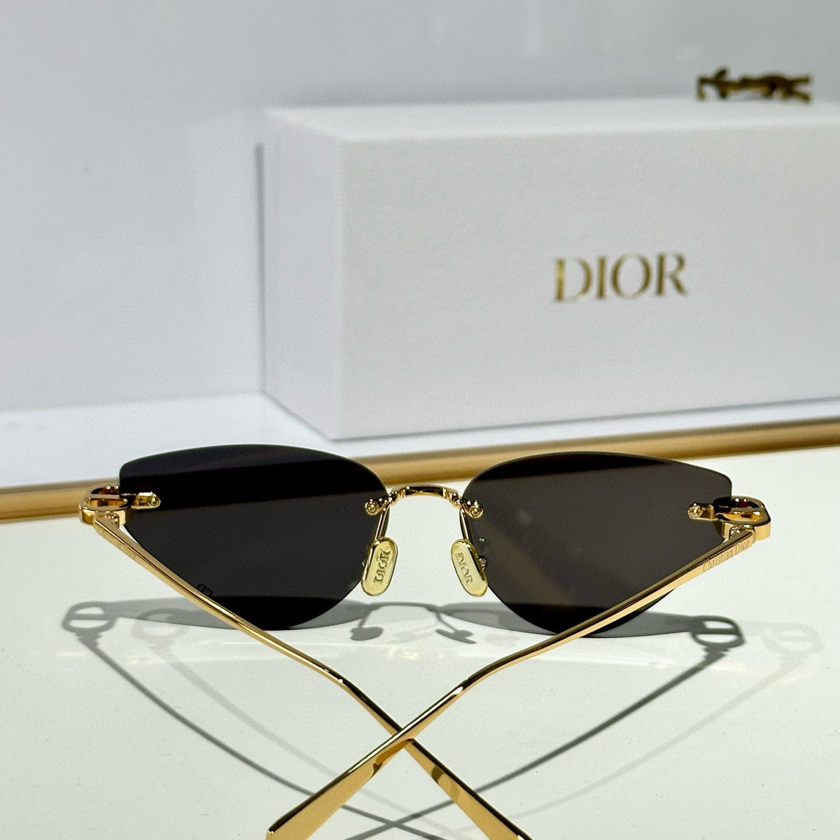CD SUNGLASSES
