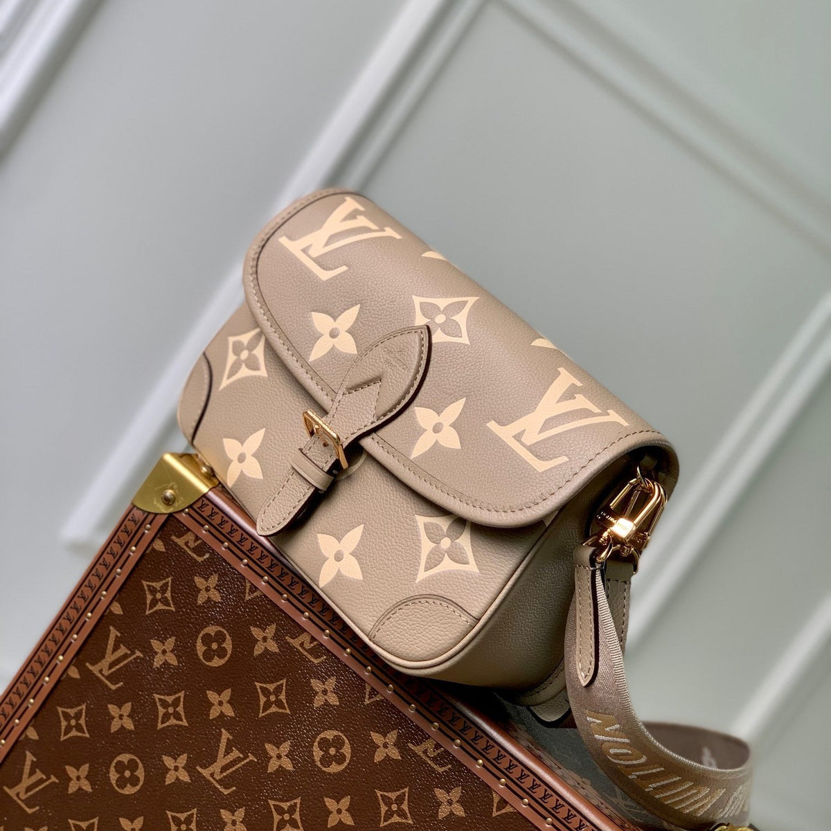 LOU DIANE SATCHEL BAG