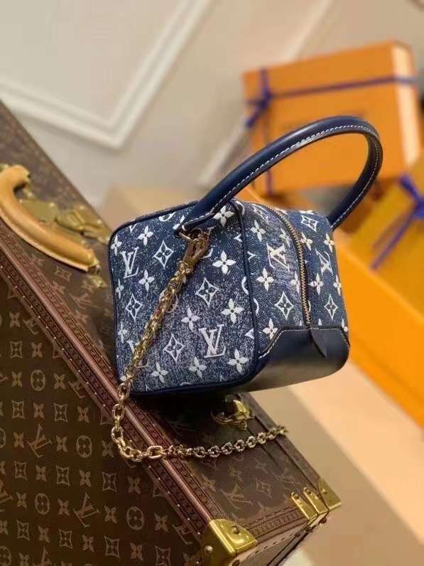 LOV2 Bags - Luxurious Bags  690