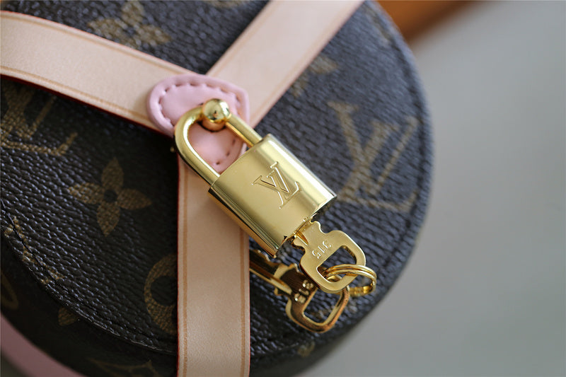 I W Fashion Lu-Vi bags - 9356
