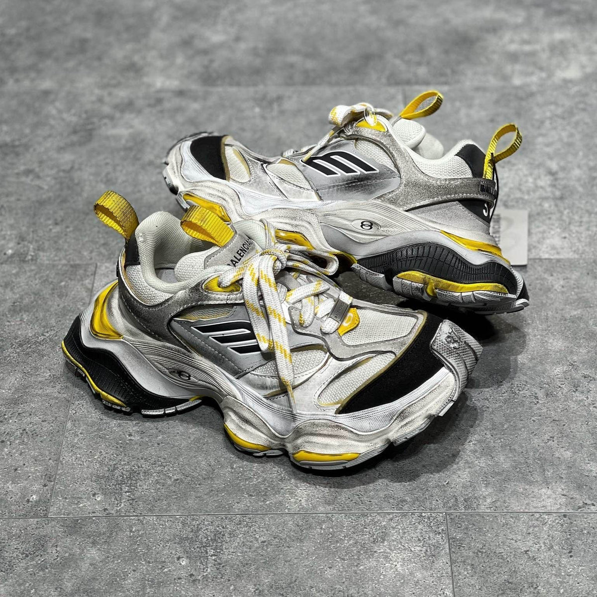 BAL CARGO TRAINERS